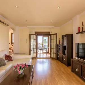 https://apartamento-centrico-pintada-46-nerja.1costadelsol.com